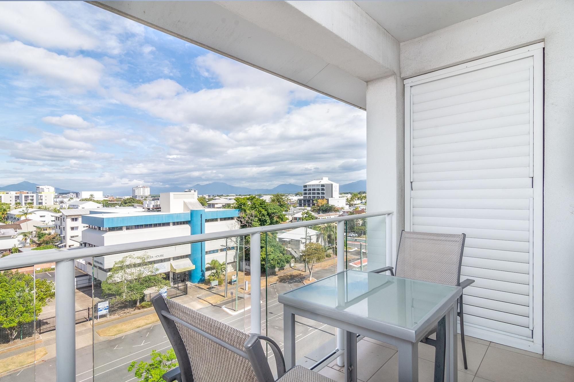 201 Lake Street Hotel Cairns Exterior foto