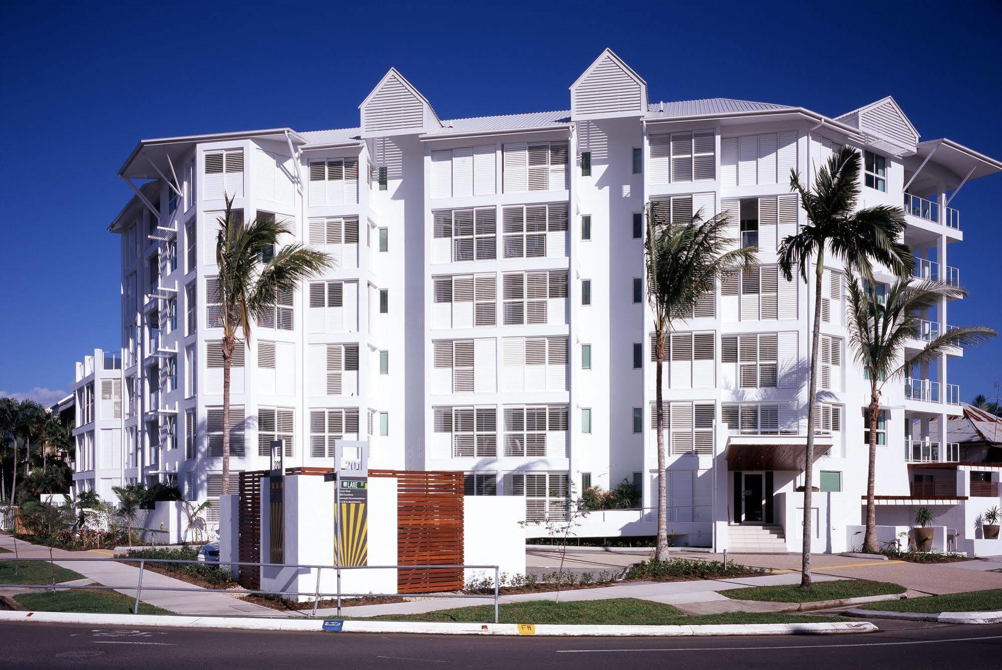 201 Lake Street Hotel Cairns Exterior foto